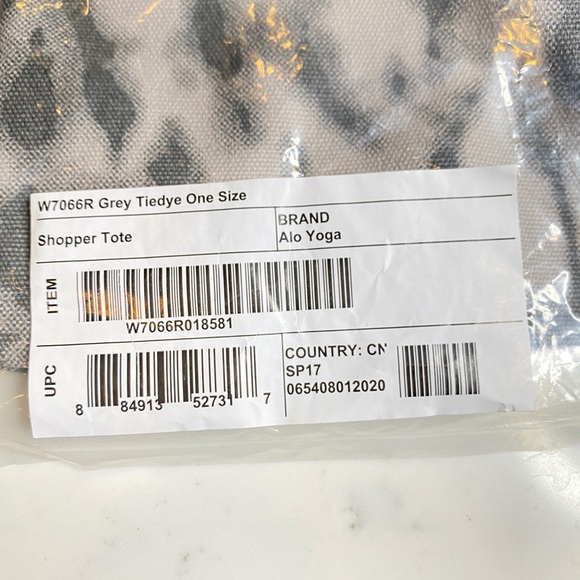 LAST CHANCE ** NWT ALO Grey Tiedye Tote Bag - Picture 6 of 6